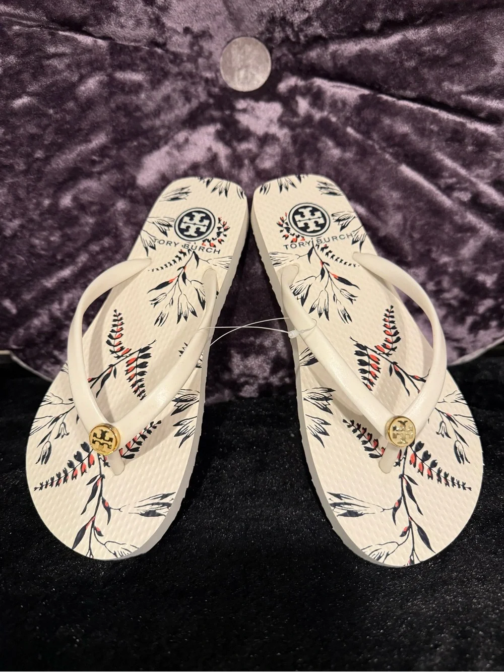 Tory Burch Solid Thin Flip Flops Size 6 - BRAND NEW